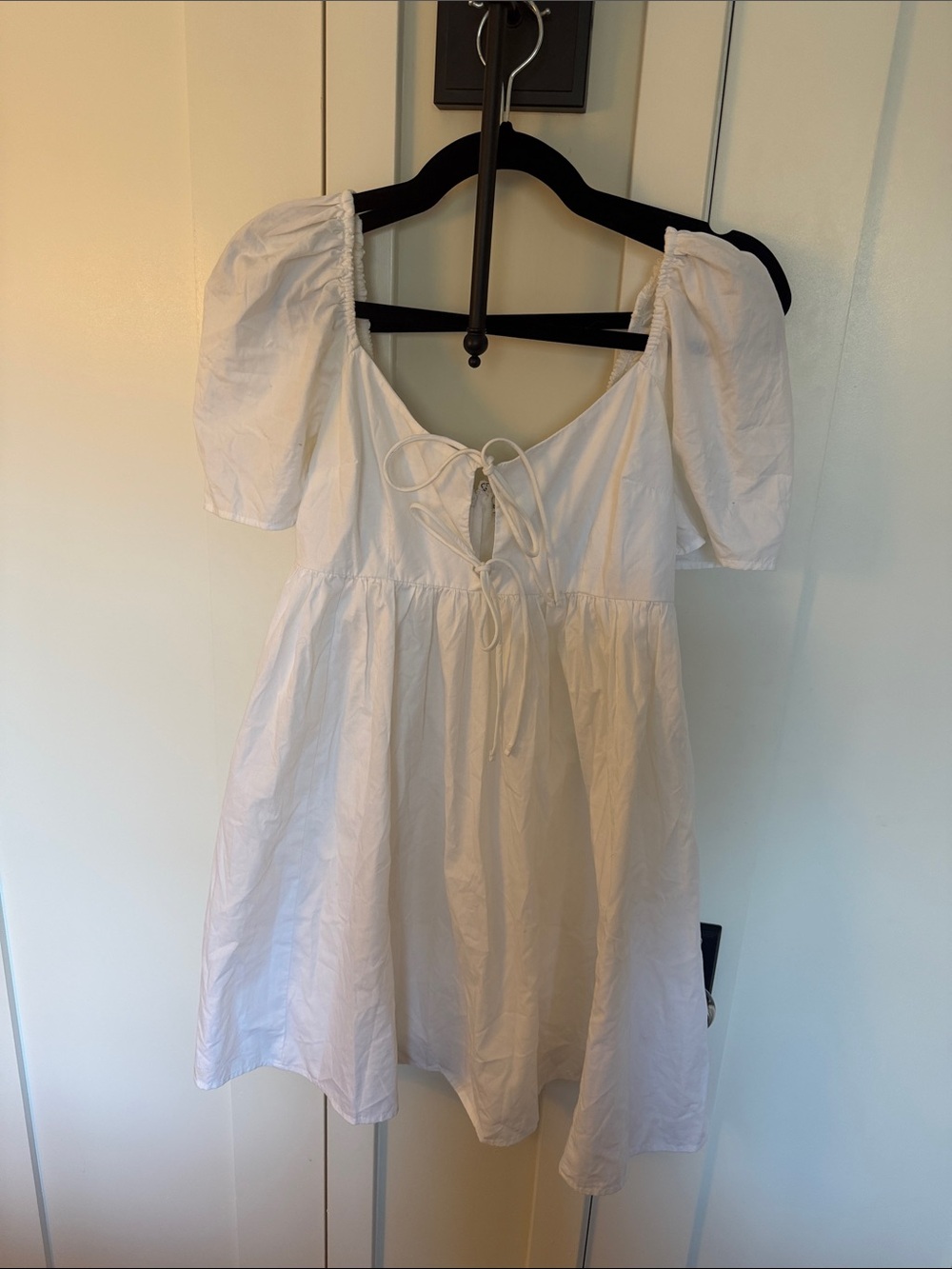 Abercrombie & Fitch White Puff-Sleeve babydoll dress